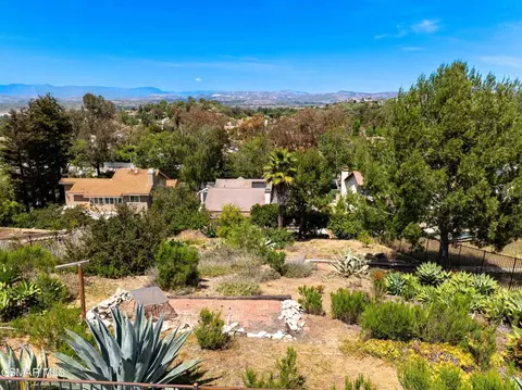 View/Area - 13954 Keisha Dr, Moorpark, CA 93021 photo 2 of 3