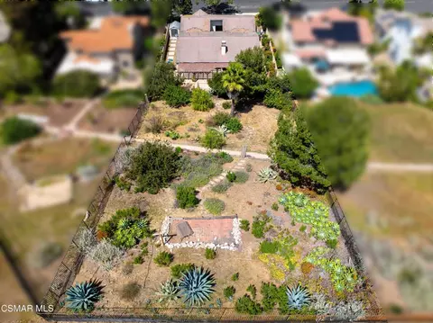 View/Area - 13954 Keisha Dr, Moorpark, CA 93021 photo 3 of 3