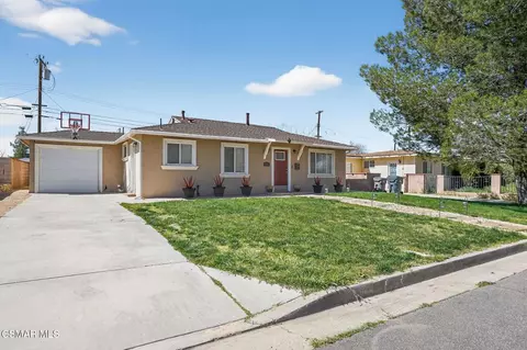 44423 Kingtree Ave, Lancaster, CA 93534