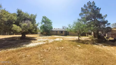 Exterior - 15707 Lanfair Ave, Lancaster, CA 93535 photo 2 of 5