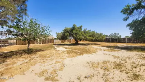 Exterior - 15707 Lanfair Ave, Lancaster, CA 93535 photo 3 of 5