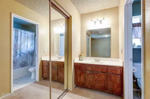Bath - 15707 Lanfair Ave, Lancaster, CA 93535 photo 2 of 3