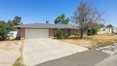 15707 Lanfair Ave, Lancaster, CA 93535