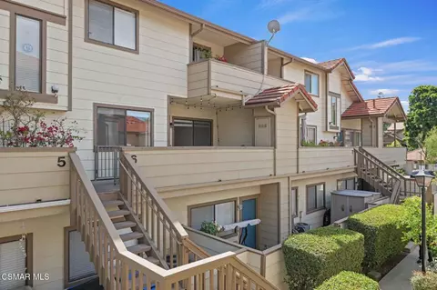 98 Maegan Pl #6, Thousand Oaks, CA 91362