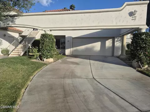 642 Vista Lago Cir N, Palm Desert, CA 92211