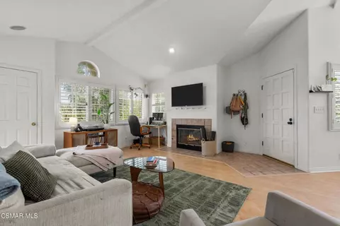 Living - 604 Charles St, Moorpark, CA 93021 photo 3 of 4