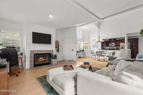 Living - 604 Charles St, Moorpark, CA 93021 photo 4 of 4