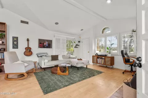 604 Charles St, Moorpark, CA 93021