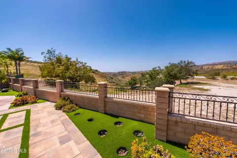Exterior - 3490 Trego Ct, Simi Valley, CA 93065 photo 11 of 18