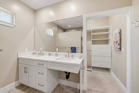 Bath - 3490 Trego Ct, Simi Valley, CA 93065 photo 3 of 8
