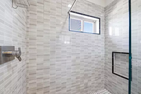 Bath - 3490 Trego Ct, Simi Valley, CA 93065 photo 6 of 8