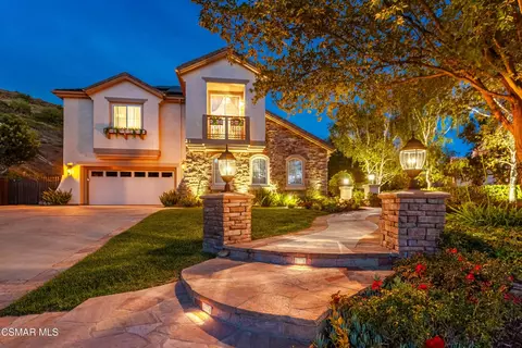 331 Briar Bluff Cir, Thousand Oaks, CA 91360