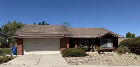 39 Herringbone Ct, Newbury Park, CA 91320