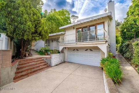 3524 Stonehill Pl, Sherman Oaks, CA 91423