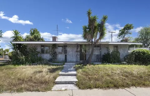 13500 Strathern St, Panorama City, CA 91402
