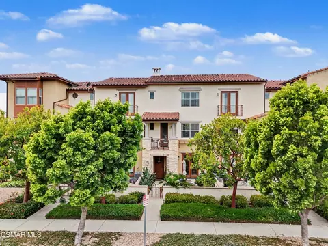 189 Westpark Ct #203, Camarillo, CA 93012