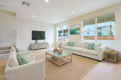 Living - 201 Red Brick Dr #1, Simi Valley, CA 93065 photo 3 of 5