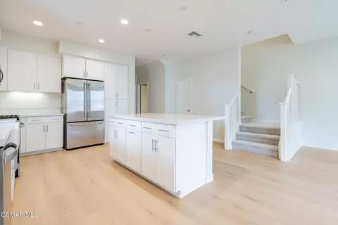 Entry Way - 201 Red Brick Dr #1, Simi Valley, CA 93065 photo 1 of 3