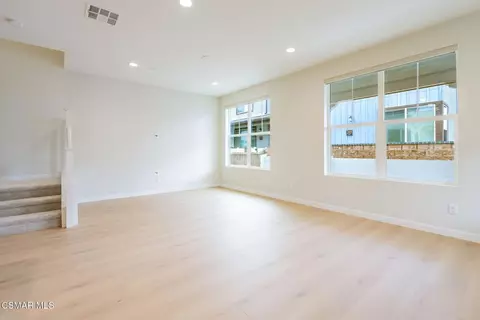 Living - 201 Red Brick Dr #1, Simi Valley, CA 93065 photo 2 of 5
