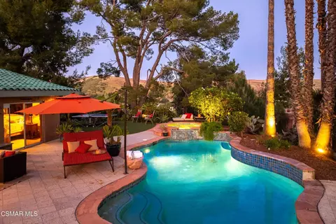 6110 Colodny Dr, Agoura Hills, CA 91301