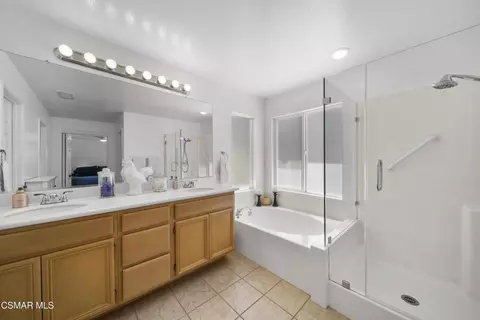 Bath - 3216 Desert Sage Ct, Simi Valley, CA 93065 photo 3 of 4