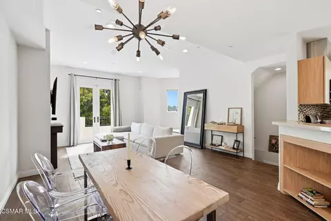 Dining - 4541 Colfax Ave #101, Studio City, CA 91602 photo 1 of 1