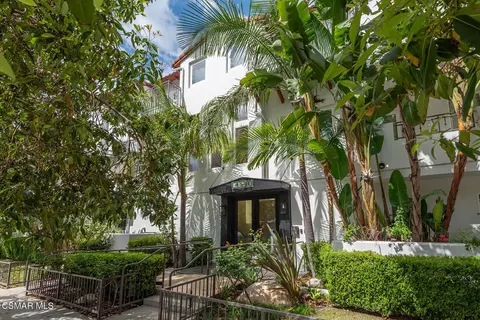 4541 Colfax Ave #101, Studio City, CA 91602