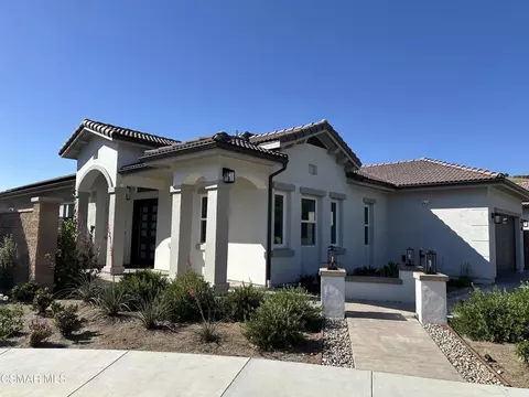 327 Toyon Court Ct, Thousand Oaks, CA 91362