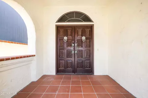 Entry Way - 3505 Ocean Dr, Oxnard, CA 93035 photo 1 of 3