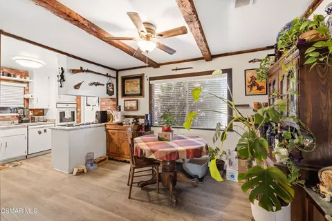 Dining - 1559 Buckskin Ave, Simi Valley, CA 93065 photo 3 of 4