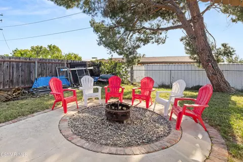 Exterior - 1559 Buckskin Ave, Simi Valley, CA 93065 photo 4 of 4