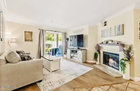 5805 Oak Bend Ln #211, Oak Park, CA 91377