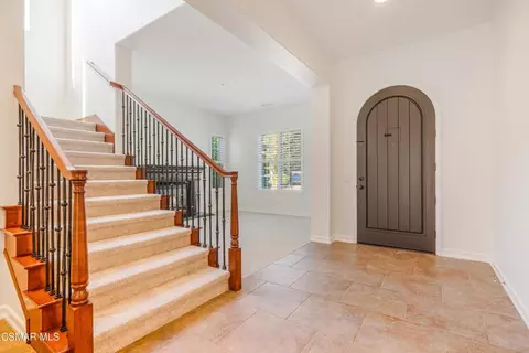 Entry Way - 318 Loire Valley Dr, Simi Valley, CA 93065 photo 1 of 3