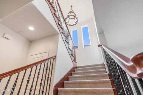 Entry Way - 318 Loire Valley Dr, Simi Valley, CA 93065 photo 3 of 3