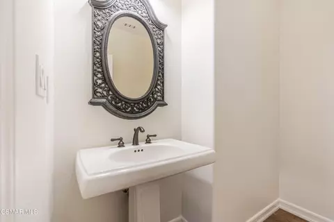 Bath - 318 Loire Valley Dr, Simi Valley, CA 93065 photo 1 of 7