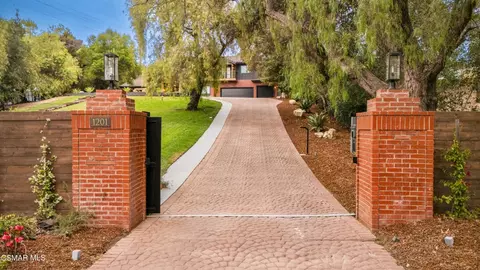 1201 La Granada Dr, Thousand Oaks, CA 91362