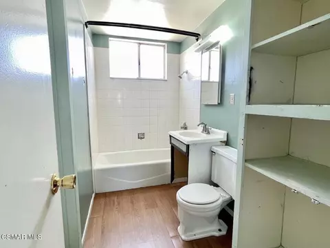 Bath - 1634 Arcane St, Simi Valley, CA 93065 photo 2 of 2