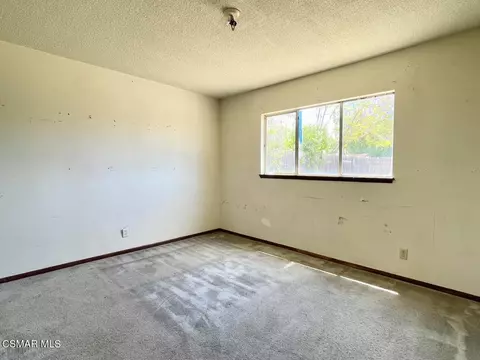 Bedroom - 1634 Arcane St, Simi Valley, CA 93065 photo 2 of 4