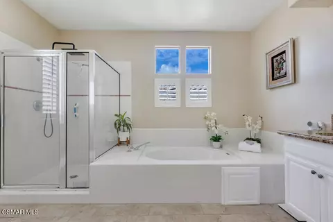 Bath - 3978 Timberridge Rd, Moorpark, CA 93021 photo 2 of 5