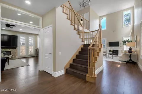 Entry Way - 3978 Timberridge Rd, Moorpark, CA 93021 photo 2 of 8