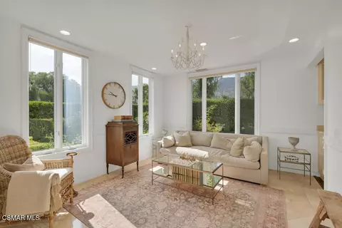 Living - 1917 Brittany Park Rd, Camarillo, CA 93012 photo 1 of 5