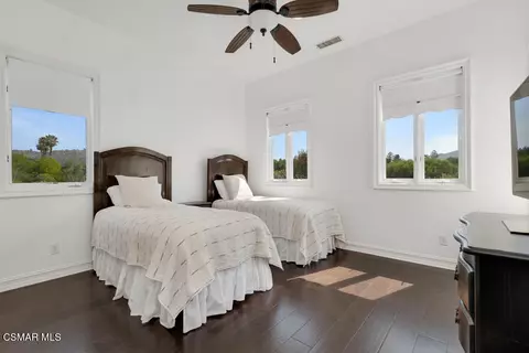 Bedroom - 1917 Brittany Park Rd, Camarillo, CA 93012 photo 3 of 7