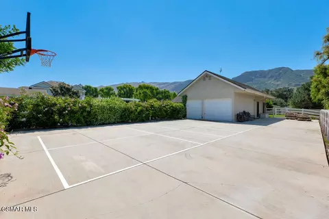Exterior - 1917 Brittany Park Rd, Camarillo, CA 93012 photo 21 of 26