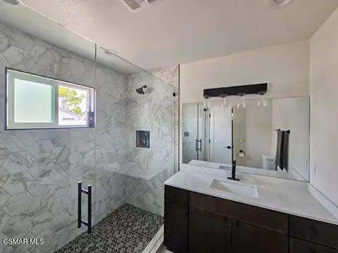 Bath - 93 E Whitney St, Chula Vista, CA 91910 photo 3 of 7