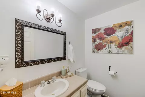 Bath - 1365 Oak Ave, Fillmore, CA 93015 photo 5 of 10
