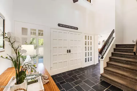 Entry Way - 1365 Oak Ave, Fillmore, CA 93015 photo 3 of 3