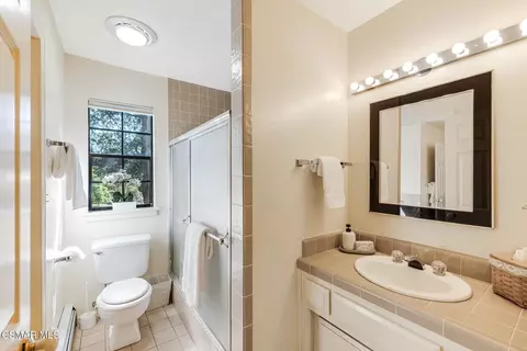 Bath - 1365 Oak Ave, Fillmore, CA 93015 photo 1 of 10