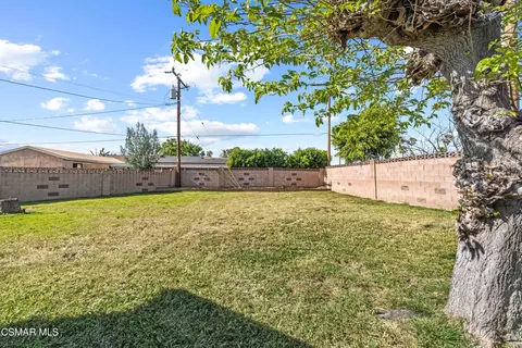 Exterior - 1790 Casarin St, Simi Valley, CA 93065 photo 8 of 10