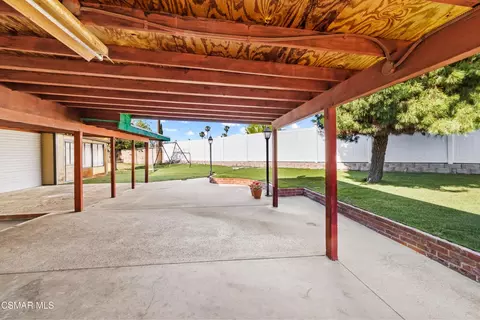 Exterior - 1790 Casarin St, Simi Valley, CA 93065 photo 6 of 10
