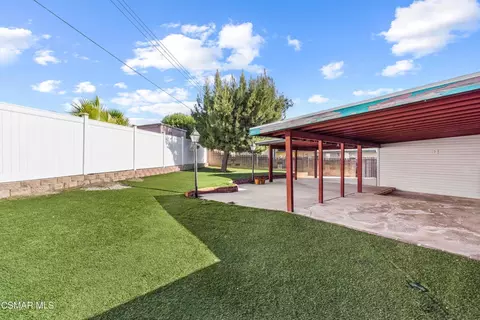 Exterior - 1790 Casarin St, Simi Valley, CA 93065 photo 4 of 10